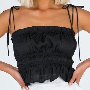 Like new Princess Polly Summa top in sold out size